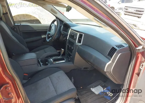 2008 Jeep Grand Cherokee Laredo z USA, uszkodzony, nr VIN 1J8GR48K28C204304